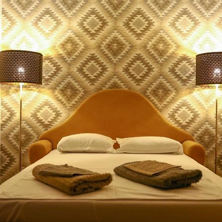 Colonial Touch Apartament Braşov Extérieur photo