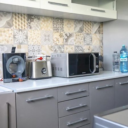 Colonial Touch Apartament Braşov Extérieur photo